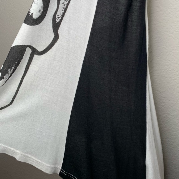 Lauren Moshi Skull Color Block Split Back Tee - Picture 3 of 7